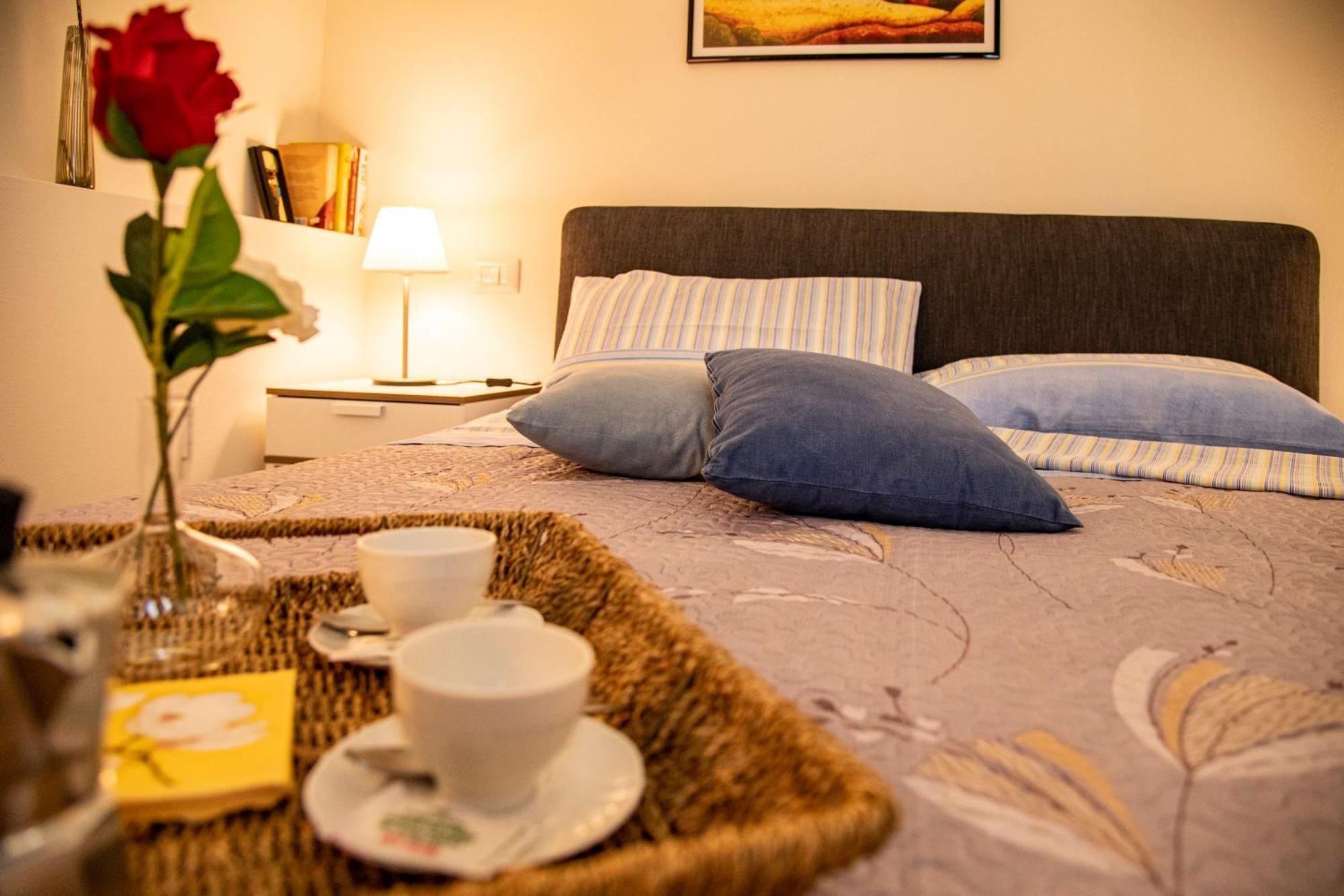Il Pucchio Apartment Черталдо Екстериор снимка