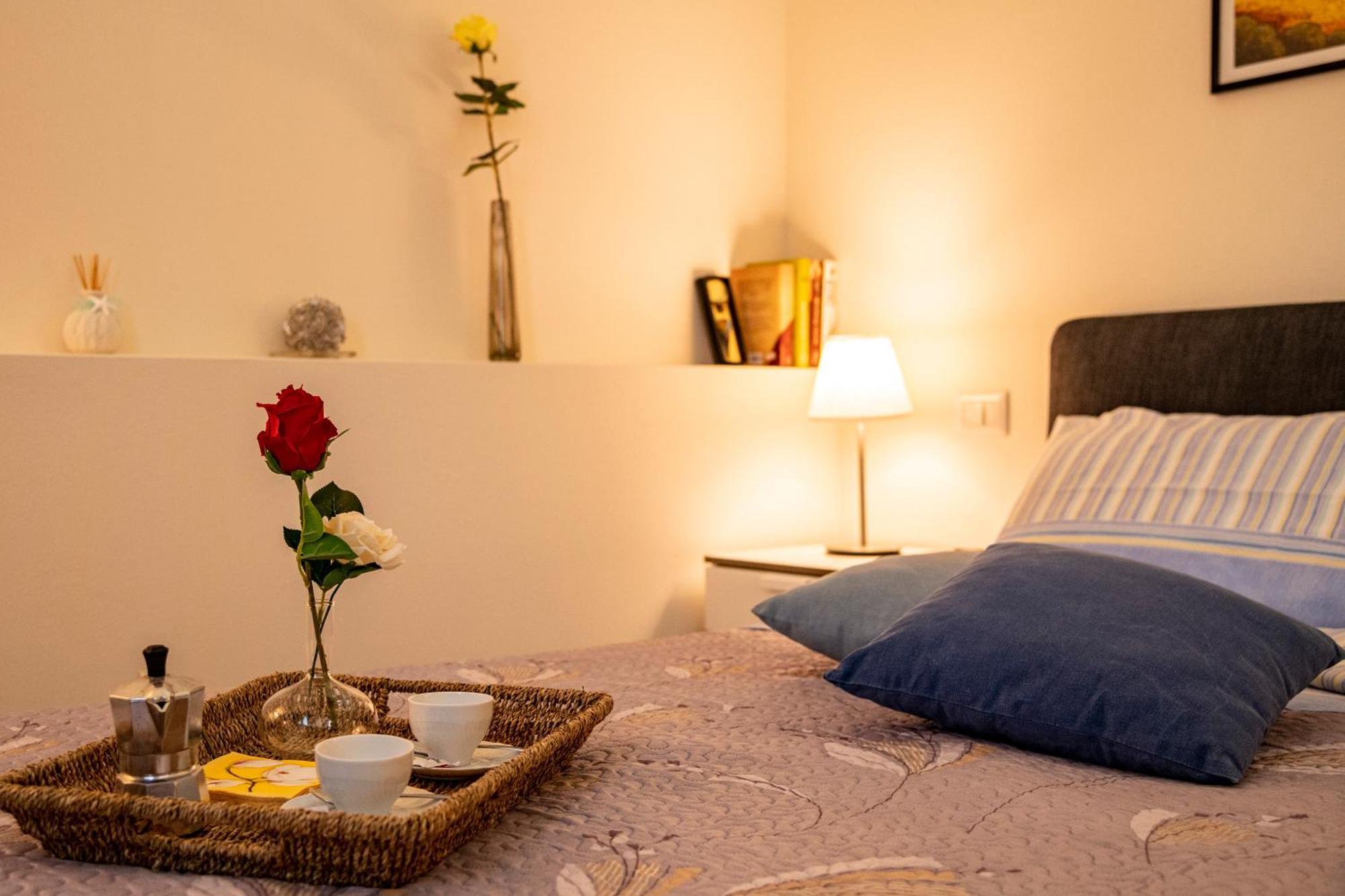 Il Pucchio Apartment Черталдо Екстериор снимка