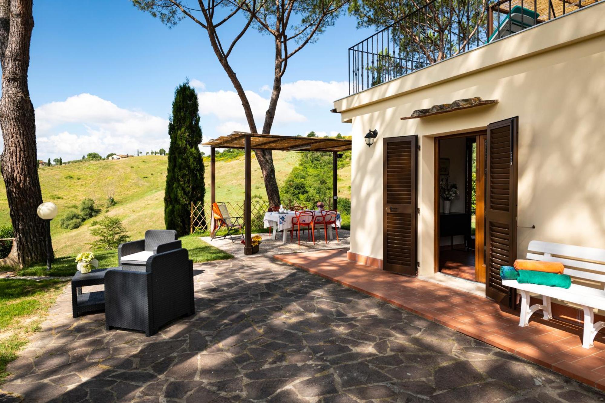 Il Pucchio Apartment Черталдо Екстериор снимка