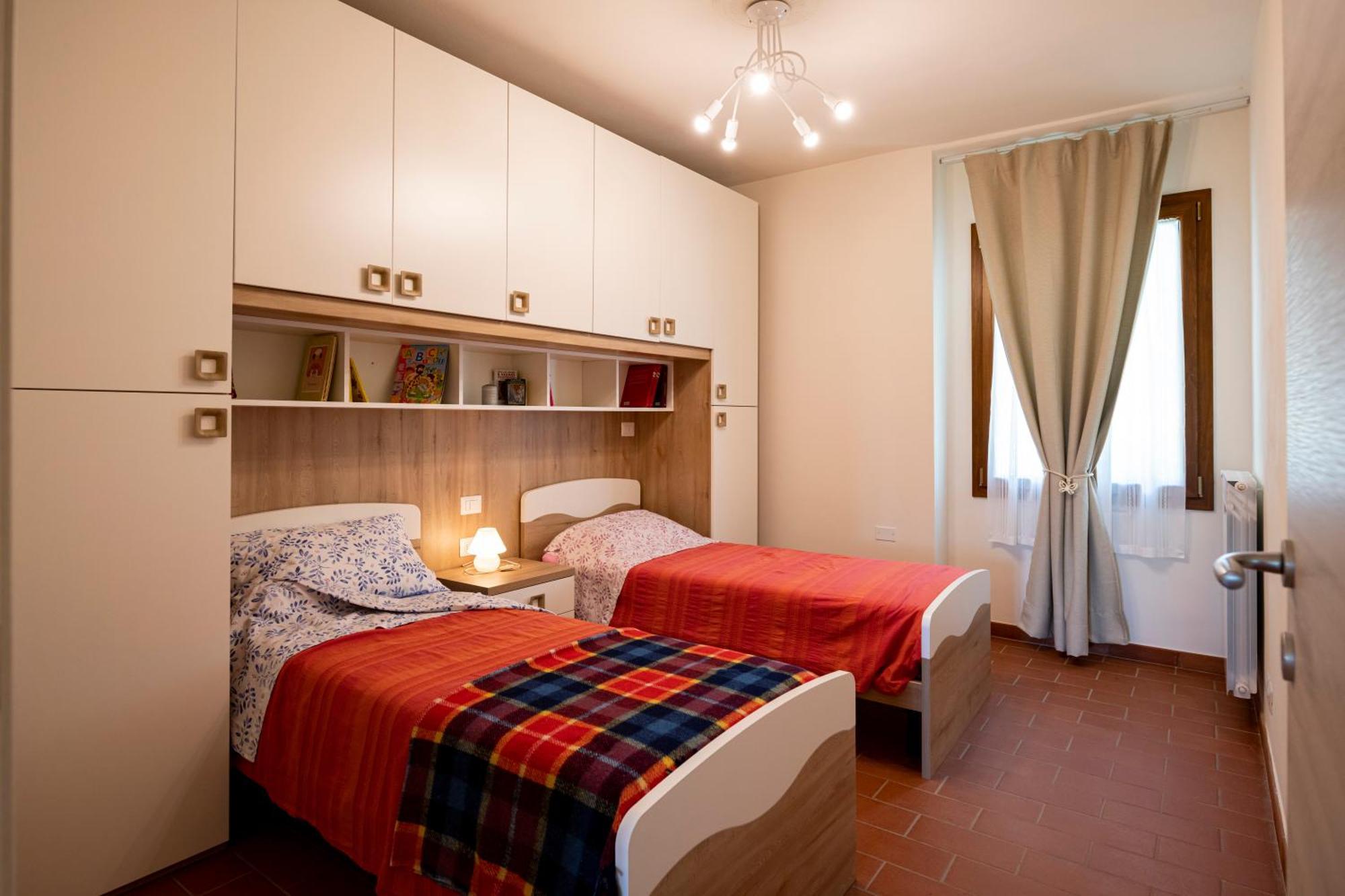 Il Pucchio Apartment Черталдо Екстериор снимка